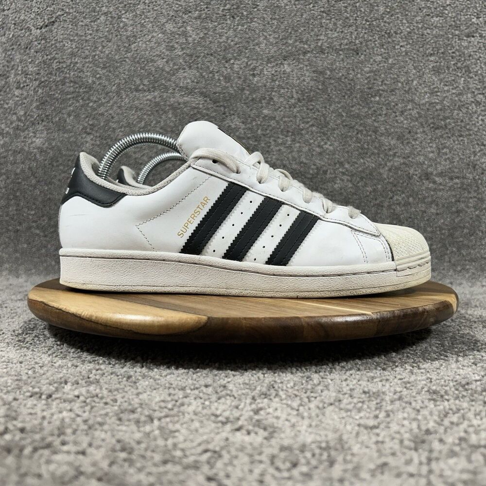 Adidas Superstar FV3284 Women’s Size 9.5 White Black Athletic Shoes Used